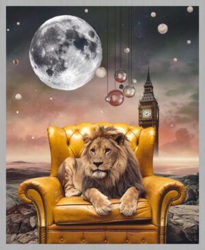 The Lion and the Clock of Eternity – Classic Frame